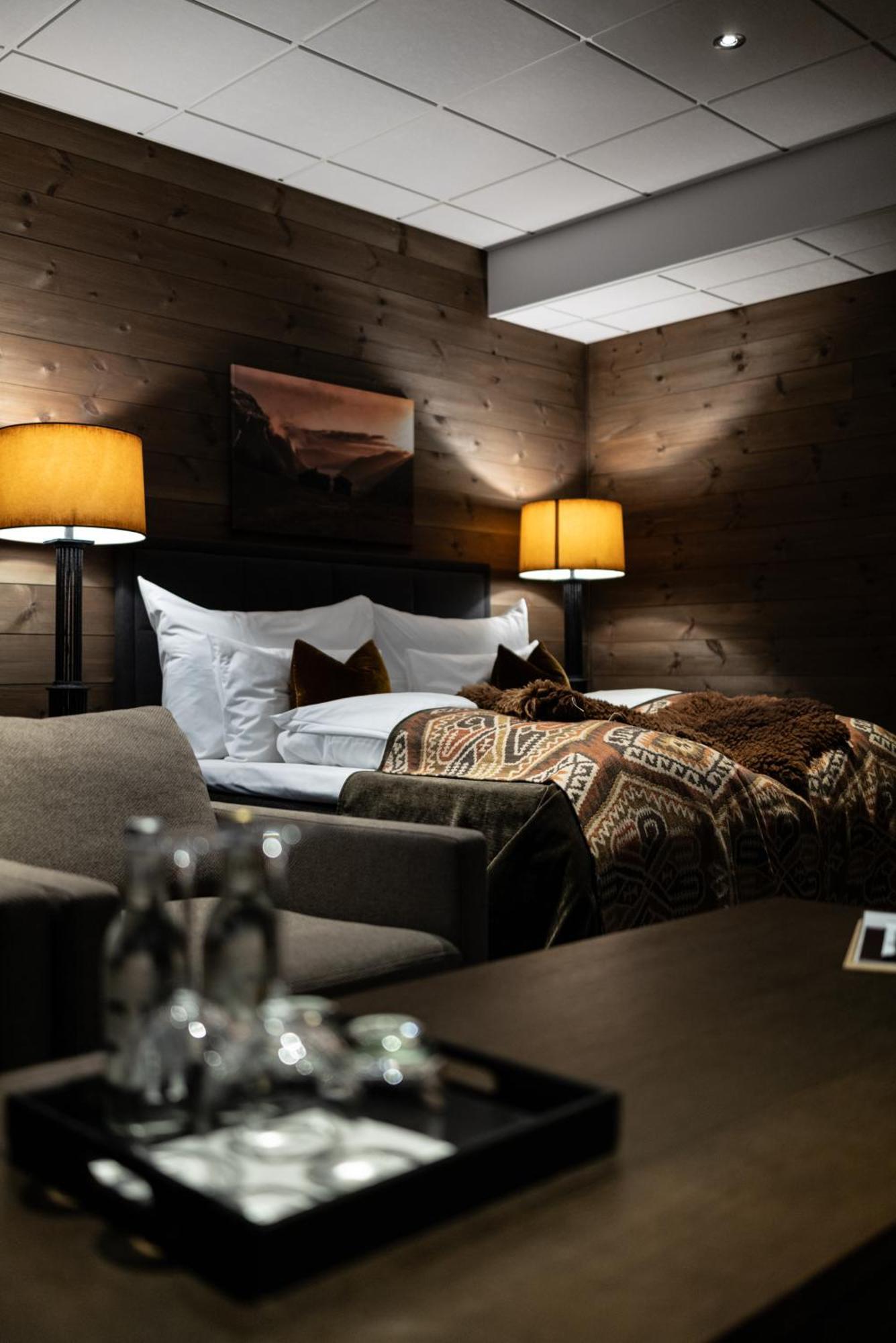 Blatind Boutique Hotel Stordal Экстерьер фото